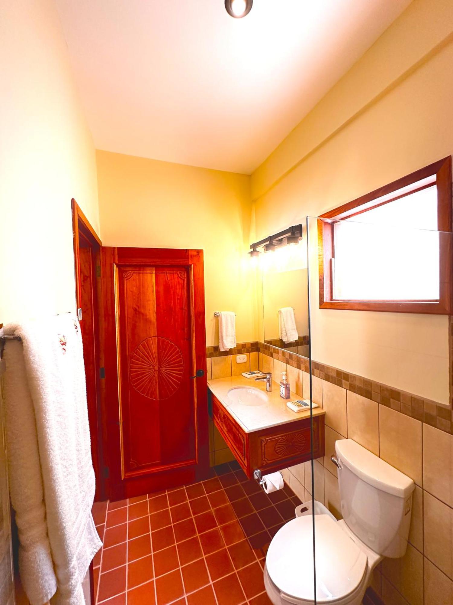 Hotel Jotam Panajachel Esterno foto