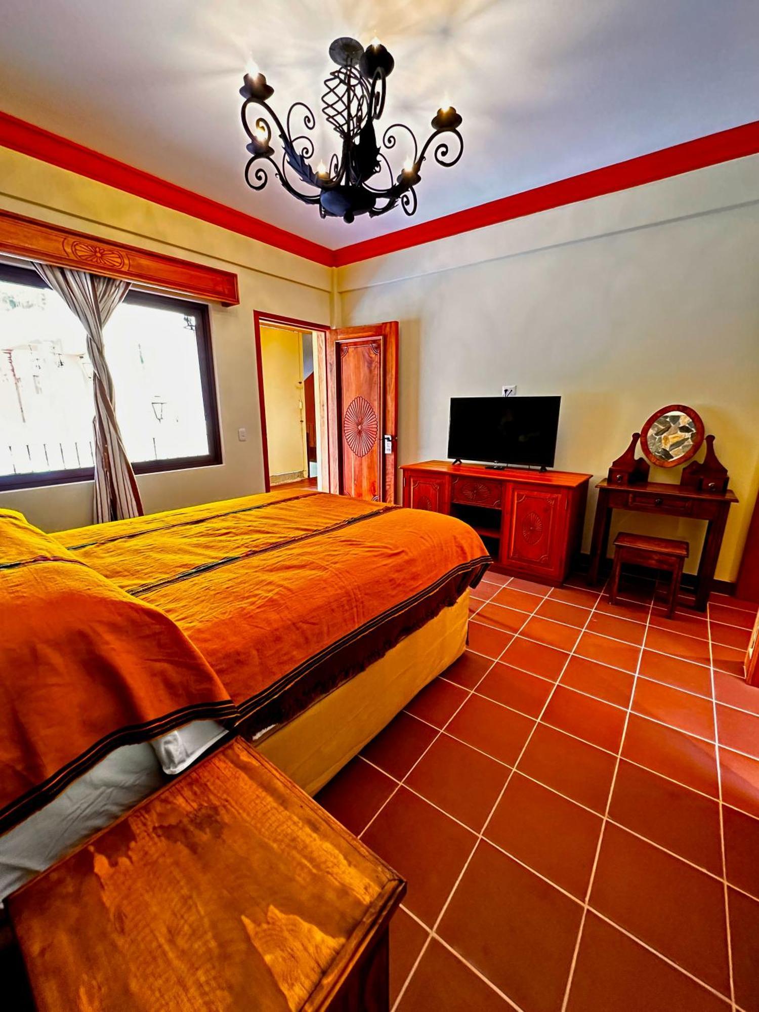 Hotel Jotam Panajachel Esterno foto