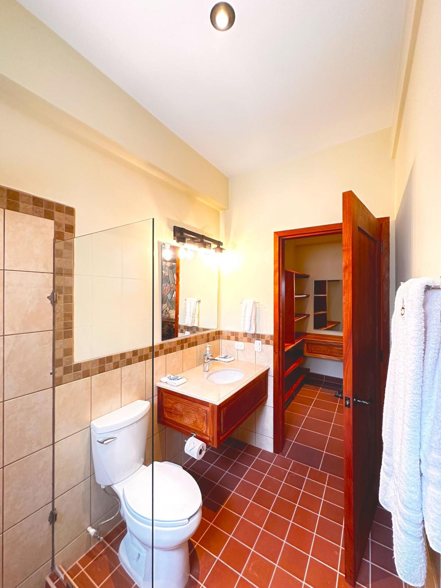 Hotel Jotam Panajachel Esterno foto
