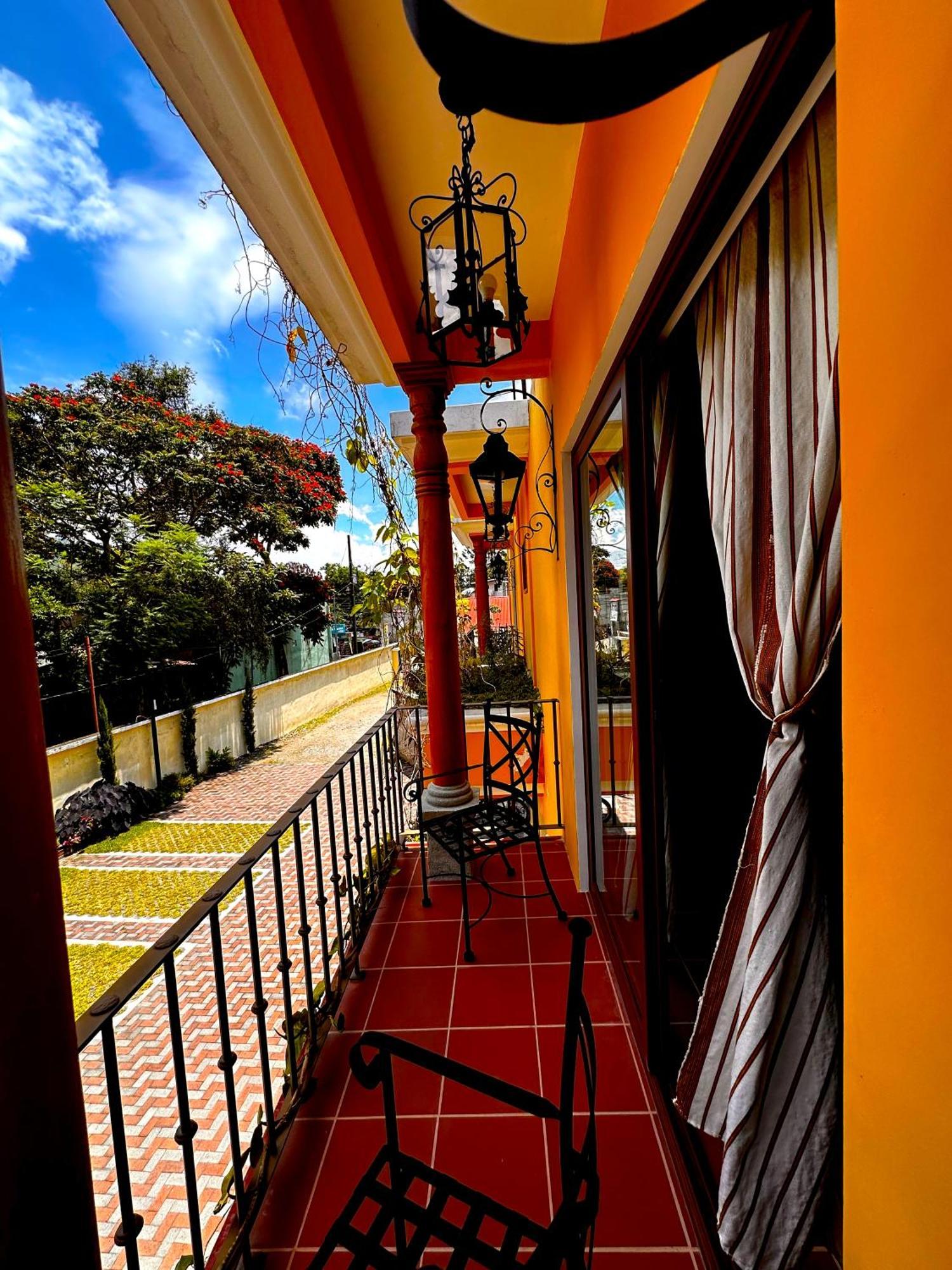 Hotel Jotam Panajachel Esterno foto