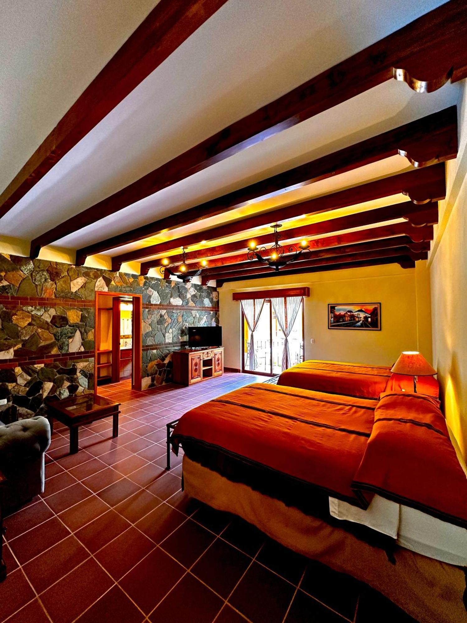 Hotel Jotam Panajachel Esterno foto