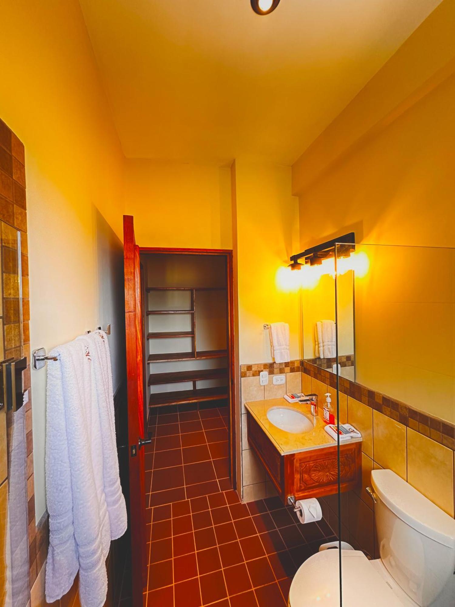 Hotel Jotam Panajachel Esterno foto