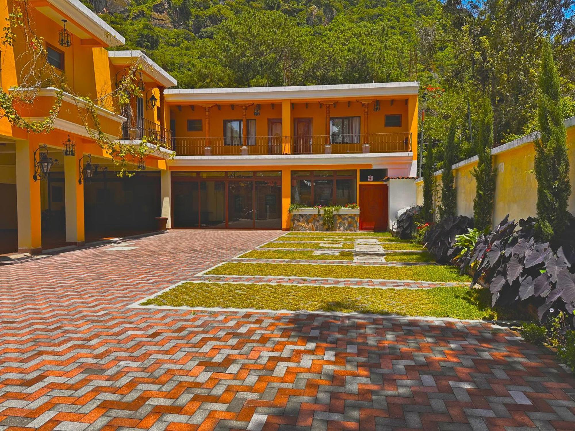 Hotel Jotam Panajachel Esterno foto