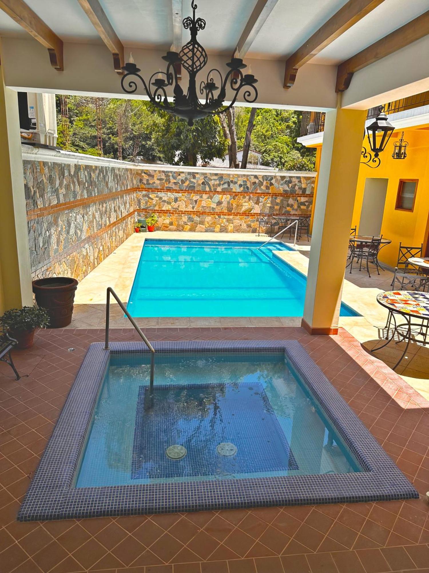 Hotel Jotam Panajachel Esterno foto